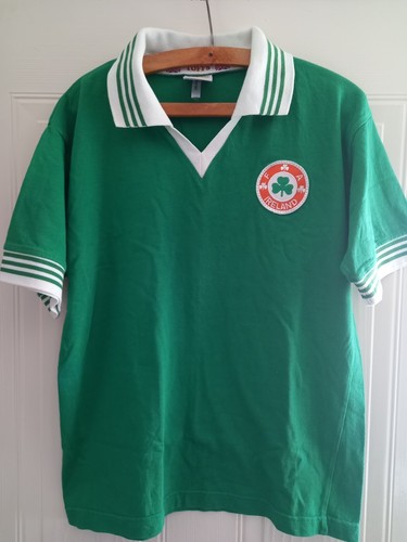 Ireland retro football shirt - ireland,